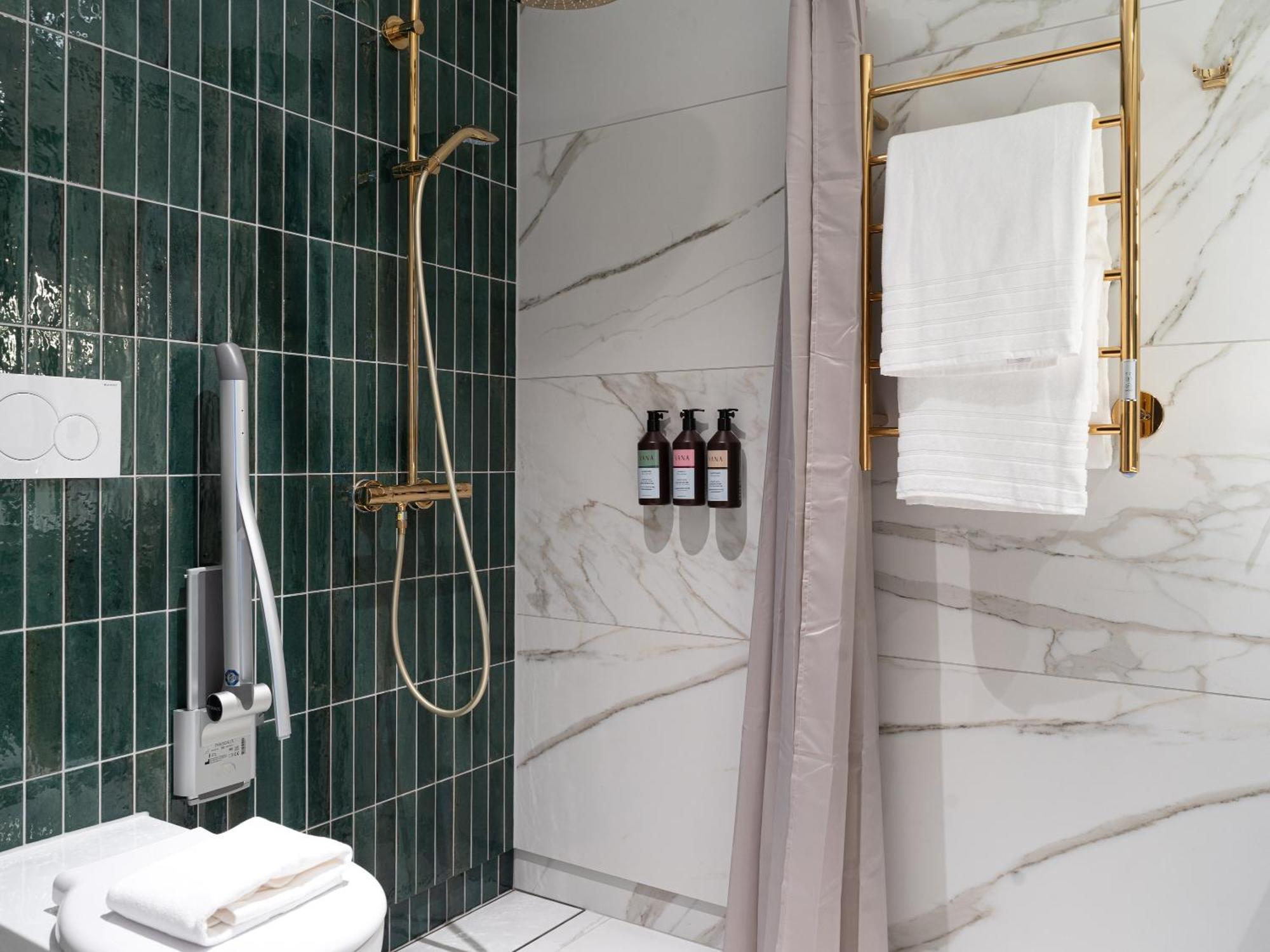 Elite Hotel Frost - Hotel & Spa Кируна Екстериор снимка